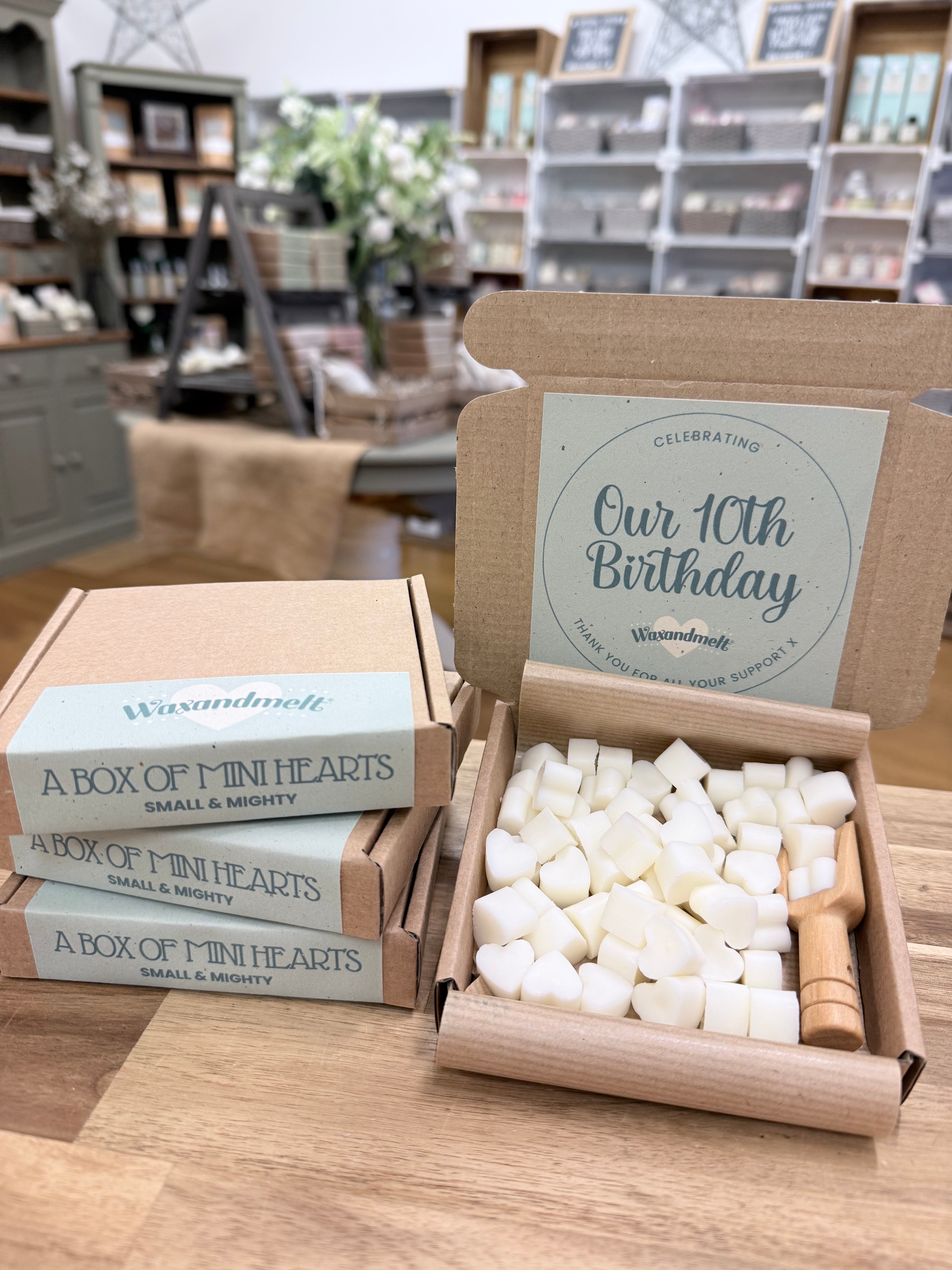 MINI HEARTS SCOOPIE BOX